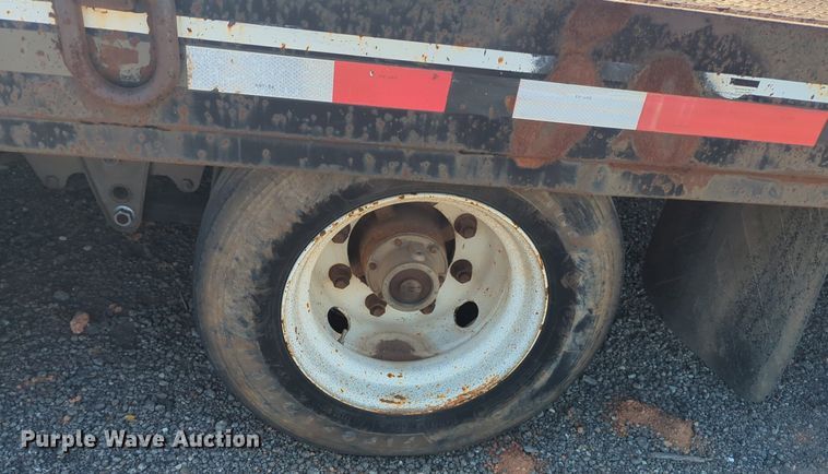 image for item NZ9384 2012 Interstate 40TDL tilt deck equipment trailer