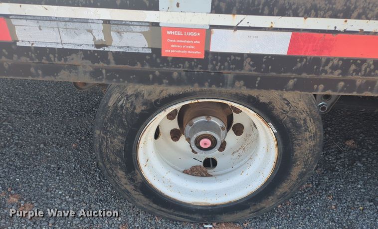 image for item NZ9384 2012 Interstate 40TDL tilt deck equipment trailer