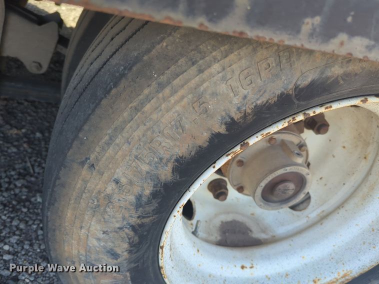 image for item NZ9384 2012 Interstate 40TDL tilt deck equipment trailer