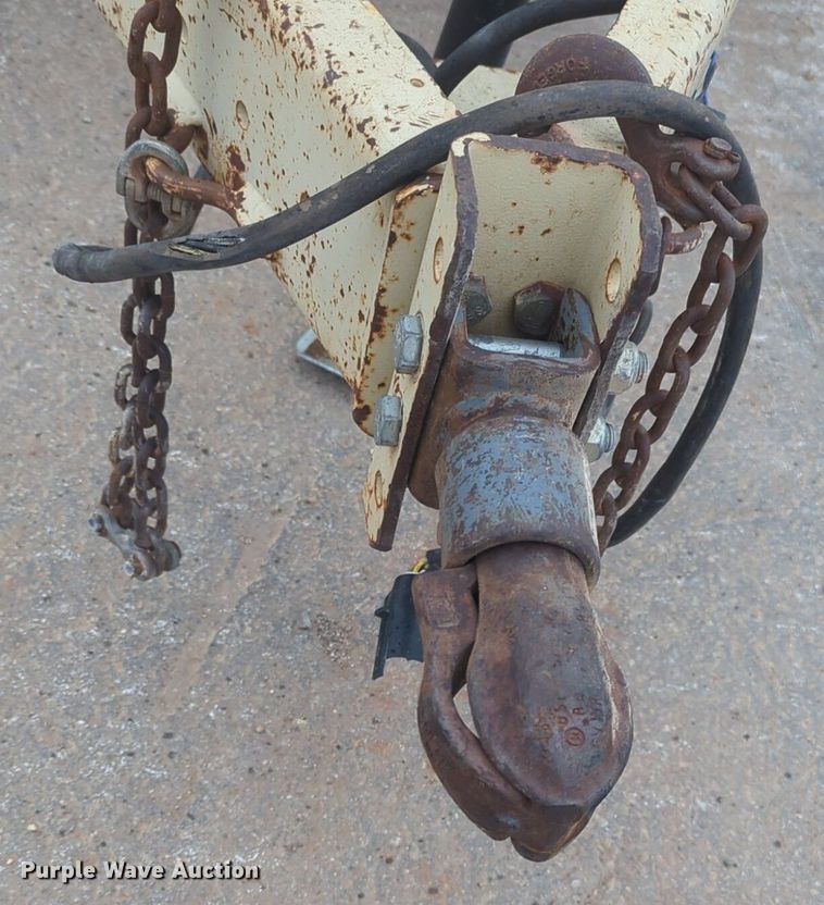 image for item NZ9404 2008 Doosan 400 air compressor