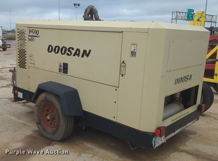 image for item NZ9405 2013 Doosan P600 air compressor