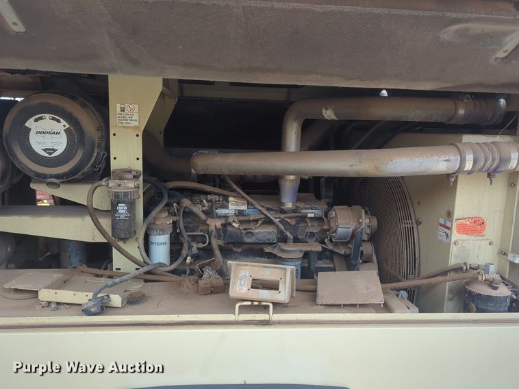 image for item NZ9405 2013 Doosan P600 air compressor