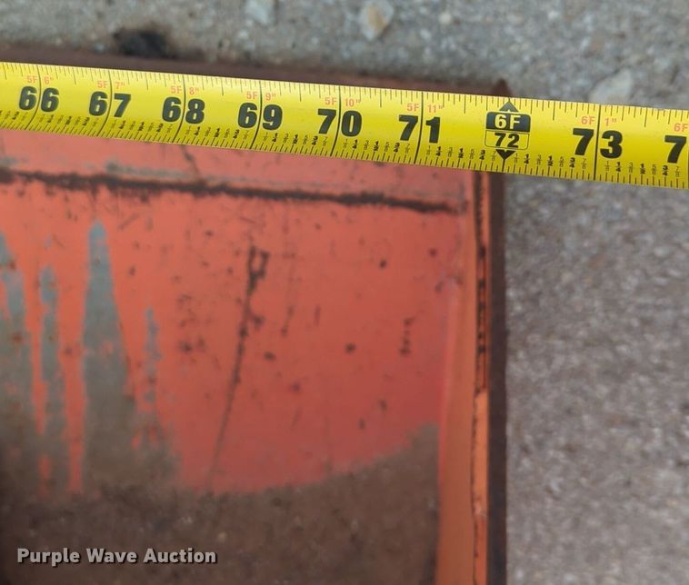 image for item NZ9407 Kubota LA1154 loader