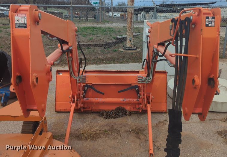image for item NZ9407 Kubota LA1154 loader