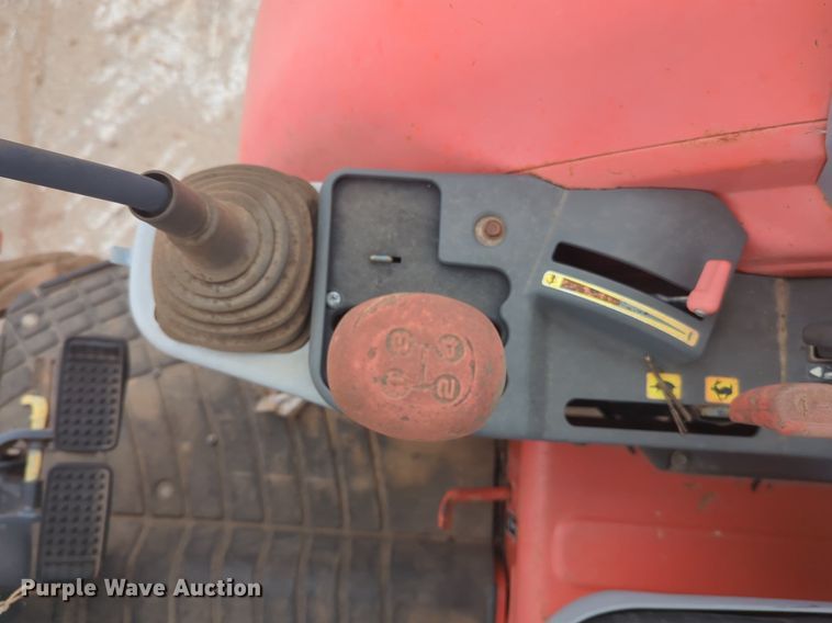 image for item NZ9408 Kubota  M6060D tractor