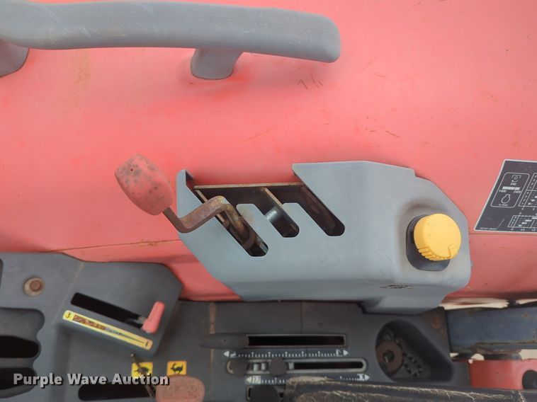 image for item NZ9408 Kubota  M6060D tractor