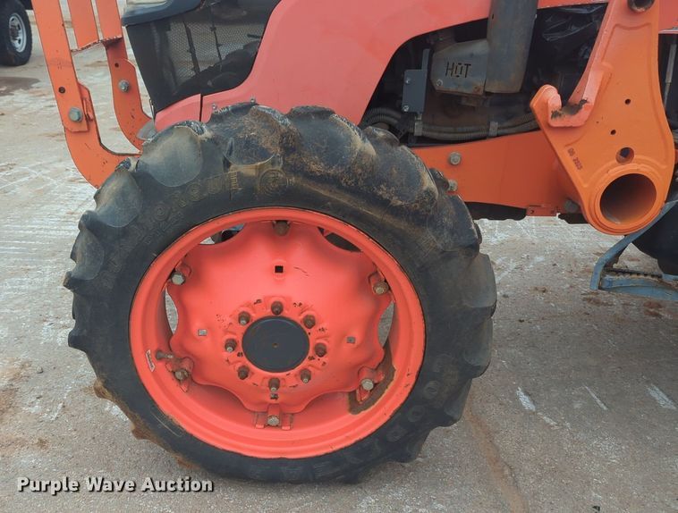 image for item NZ9408 Kubota  M6060D tractor