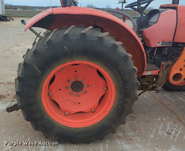 image for item NZ9408 Kubota  M6060D tractor