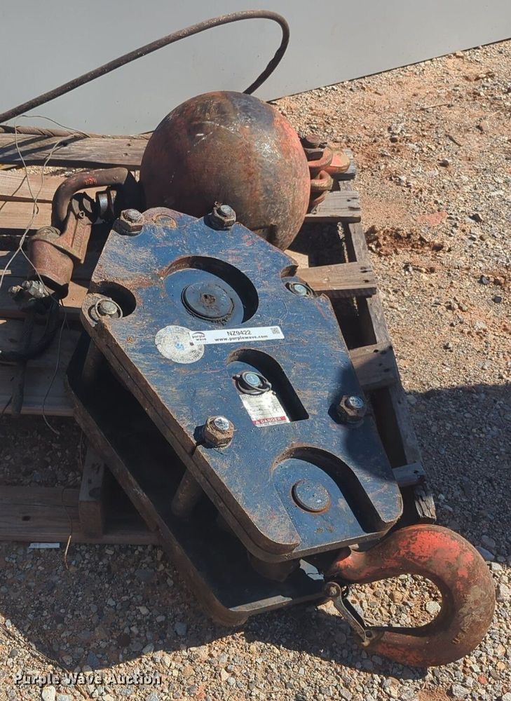 image for item NZ9422 Crane attachments