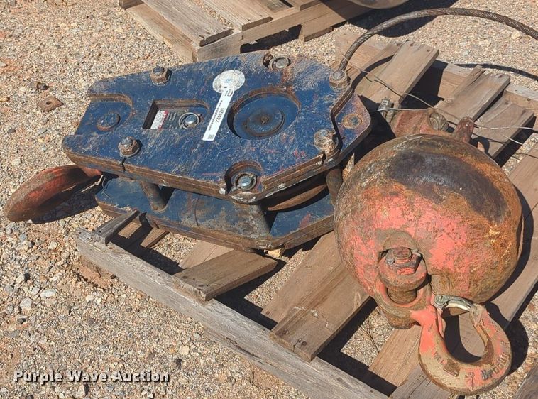 image for item NZ9422 Crane attachments