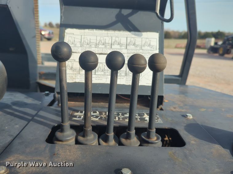 image for item NZ9425 2000 Terex Princeton D50 forklift