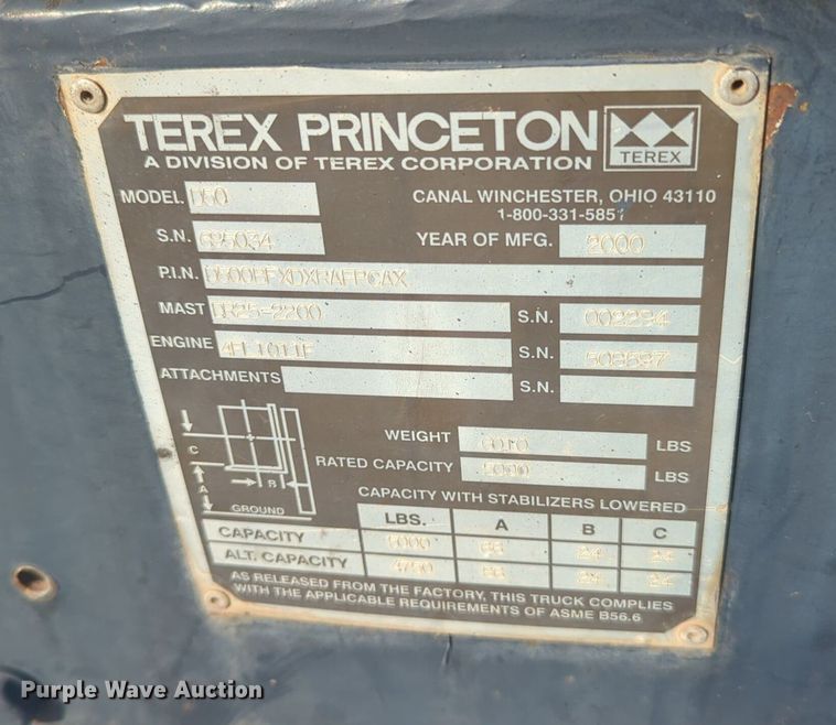 image for item NZ9425 2000 Terex Princeton D50 forklift