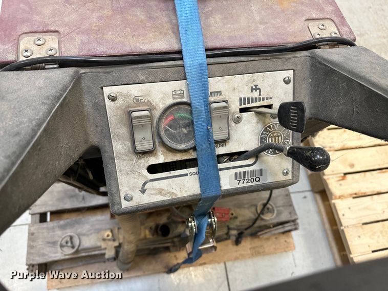 image for item OA9637 Minuteman 170 floor sweeper