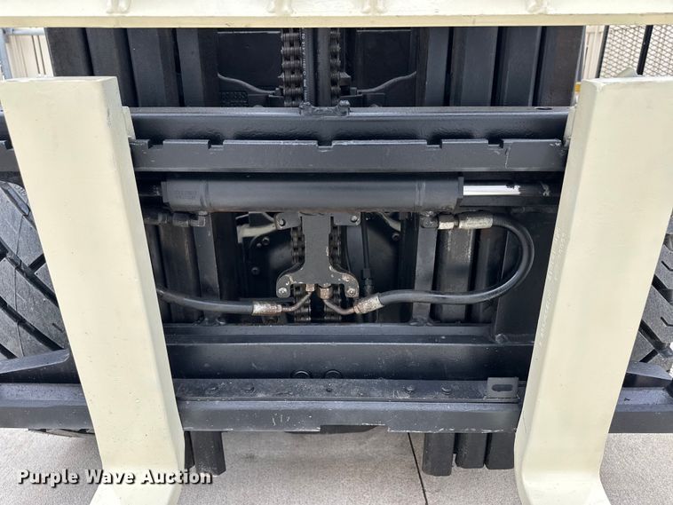 image for item OA9651 Yale 50VX forklift