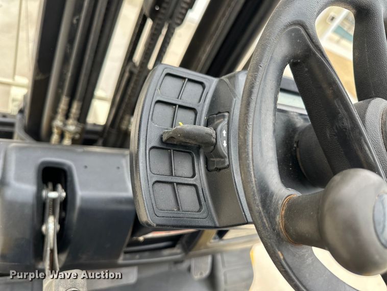 image for item OA9651 Yale 50VX forklift