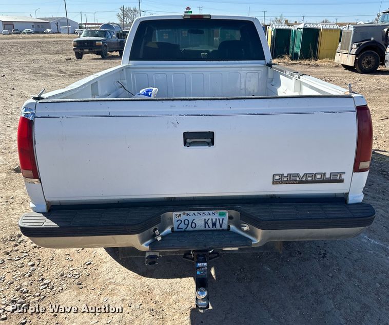 image for item OA9689 1998 Chevrolet C2500 Ext. Cab pickup truck