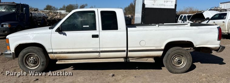 image for item OA9689 1998 Chevrolet C2500 Ext. Cab pickup truck