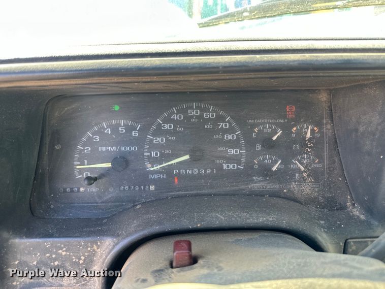 image for item OA9689 1998 Chevrolet C2500 Ext. Cab pickup truck