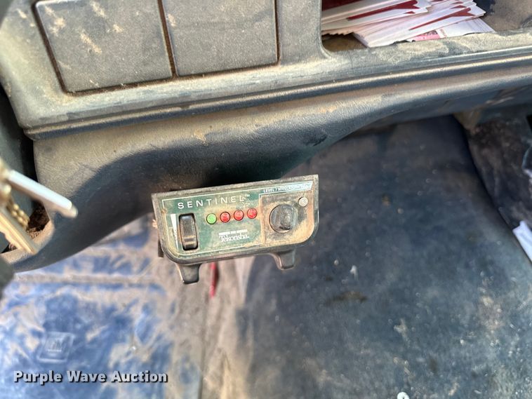 image for item OA9689 1998 Chevrolet C2500 Ext. Cab pickup truck