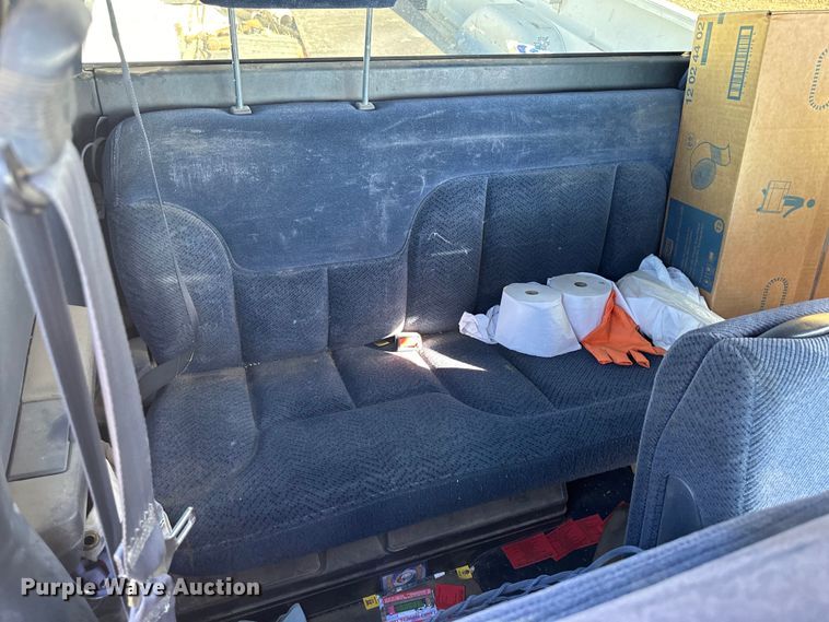 image for item OA9689 1998 Chevrolet C2500 Ext. Cab pickup truck