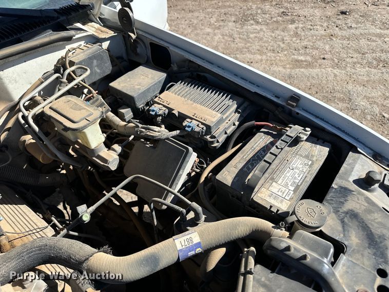 image for item OA9689 1998 Chevrolet C2500 Ext. Cab pickup truck