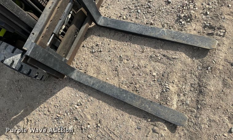 image for item OA9693 Clark GPS15 forklift