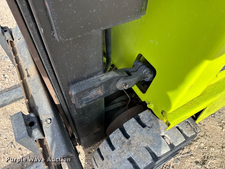 image for item OA9693 Clark GPS15 forklift