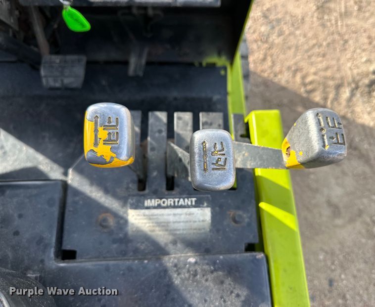 image for item OA9693 Clark GPS15 forklift