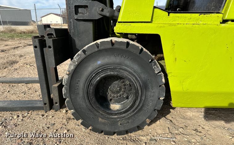 image for item OA9693 Clark GPS15 forklift