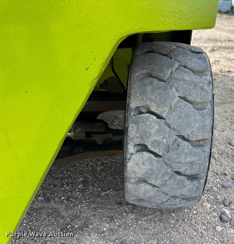 image for item OA9693 Clark GPS15 forklift