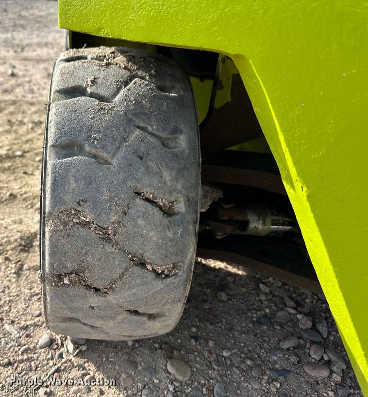 image for item OA9693 Clark GPS15 forklift