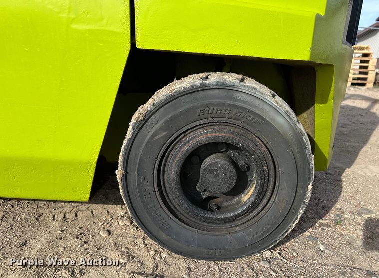 image for item OA9693 Clark GPS15 forklift
