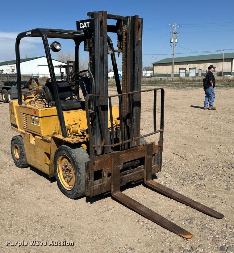 image for item OA9694 Caterpillar V50D forklift