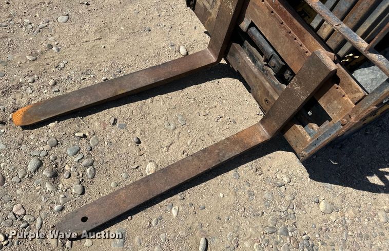 image for item OA9694 Caterpillar V50D forklift