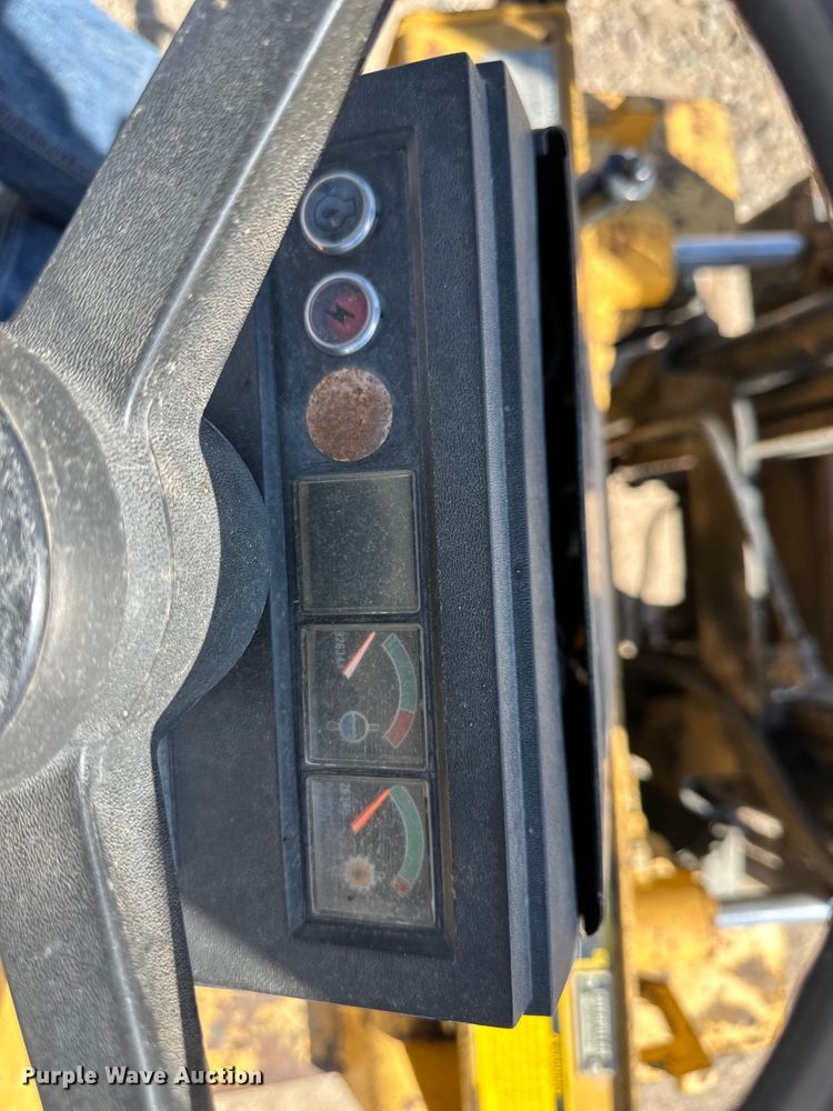 image for item OA9694 Caterpillar V50D forklift