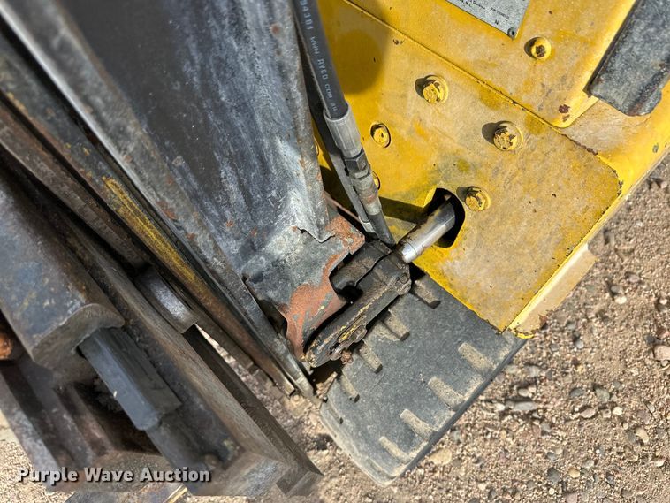 image for item OA9695 Yale forklift