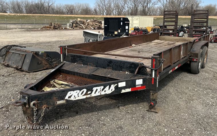 image for item OF9315 2006 Pro-Trak equipment trailer