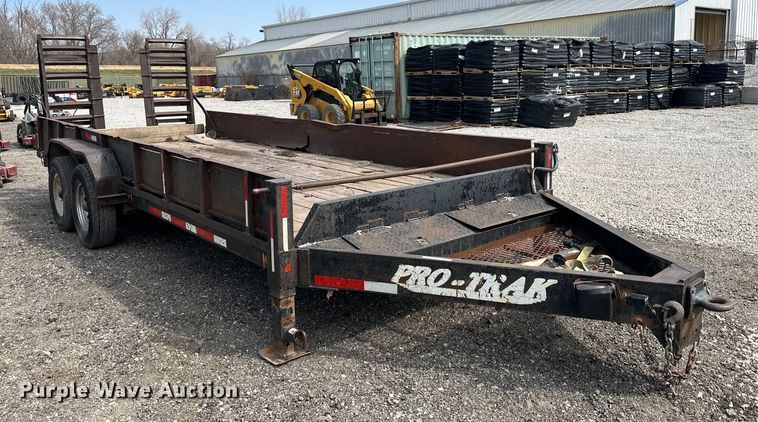 image for item OF9315 2006 Pro-Trak equipment trailer
