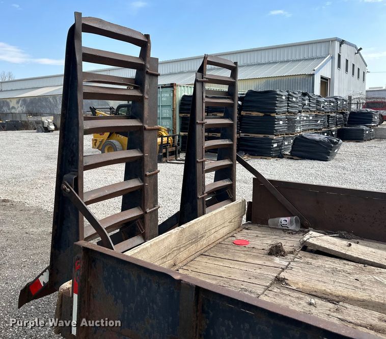 image for item OF9315 2006 Pro-Trak equipment trailer