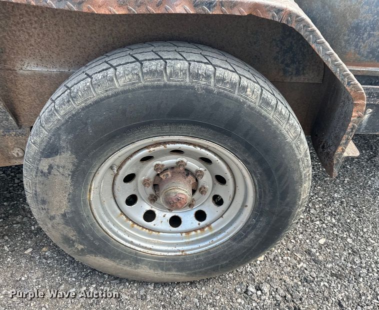 image for item OF9315 2006 Pro-Trak equipment trailer