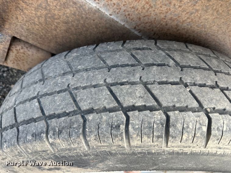 image for item OF9315 2006 Pro-Trak equipment trailer