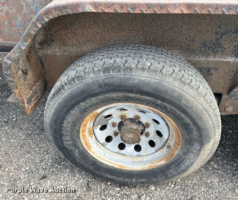 image for item OF9315 2006 Pro-Trak equipment trailer