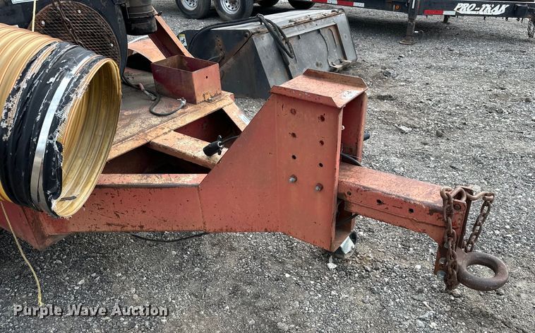 image for item OF9316 Giant Vac leaf vacuum 