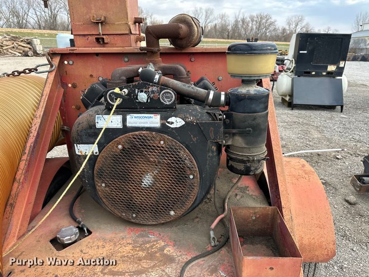 image for item OF9316 Giant Vac leaf vacuum 