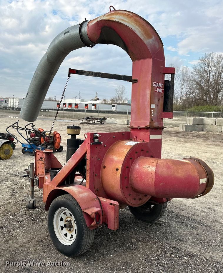 image for item OF9317 Giant Vac  TL652951W feaf vacuum 