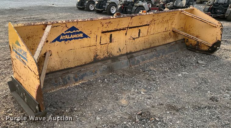 image for item OF9328 Avalanche  BHAT-12 skid steer snow pusher