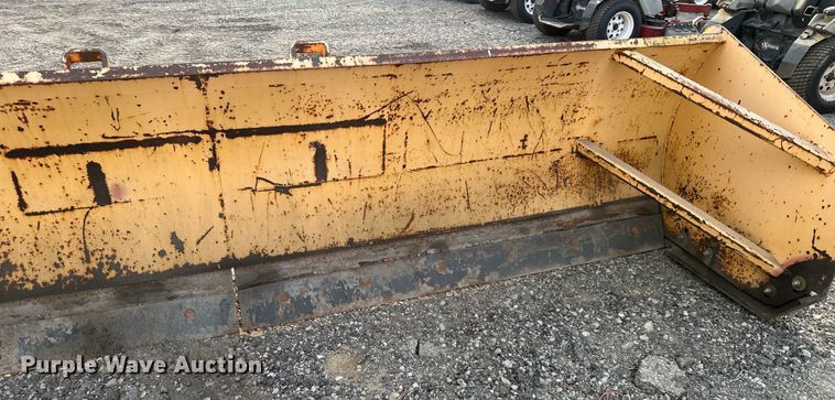 image for item OF9328 Avalanche  BHAT-12 skid steer snow pusher