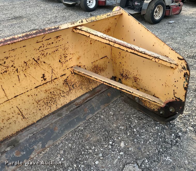 image for item OF9328 Avalanche  BHAT-12 skid steer snow pusher