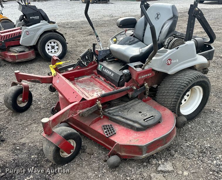 image for item OF9330 (2) Exmark Staris S Series lawn mowers
