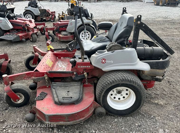 image for item OF9330 (2) Exmark Staris S Series lawn mowers